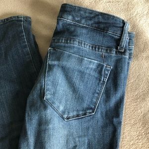 Mossimo low rise skinny jeans 26